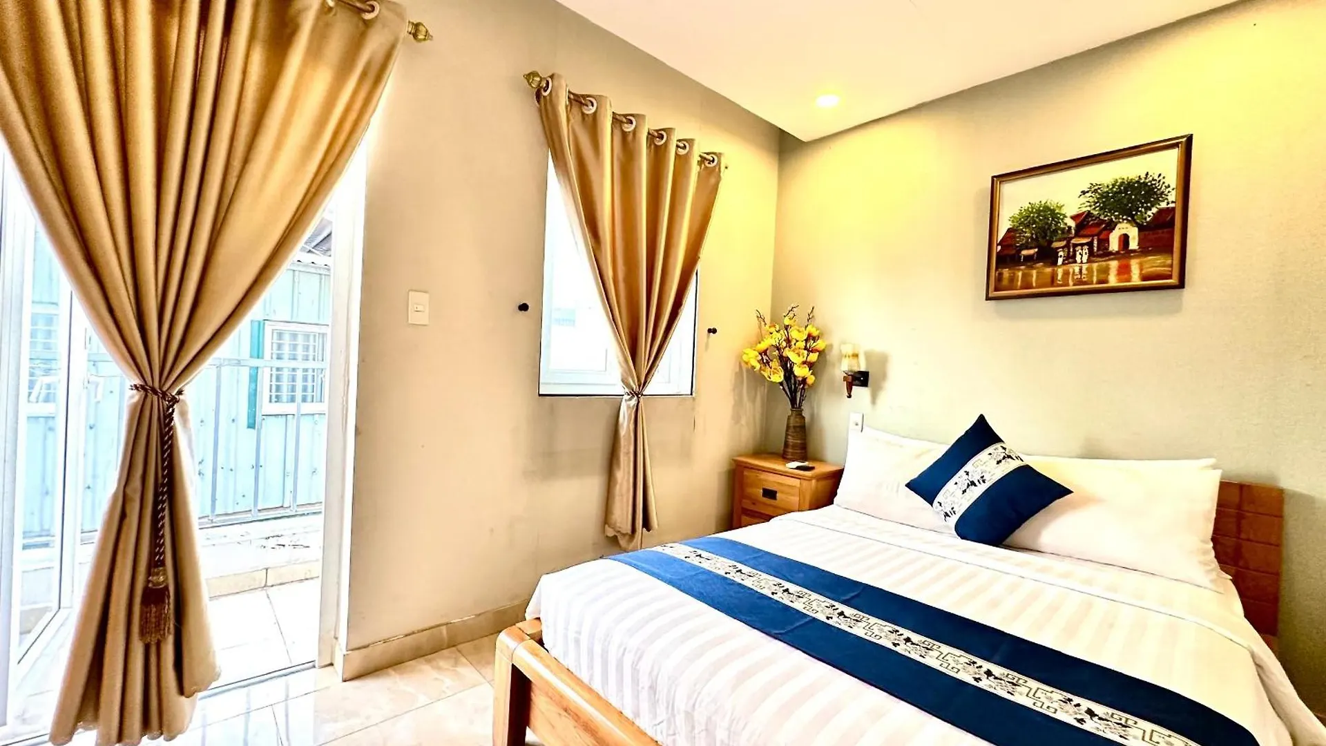 Luan Vu Hotel - Bui Vien Walking Street Ciudad Ho Chi Minh  Vietnam